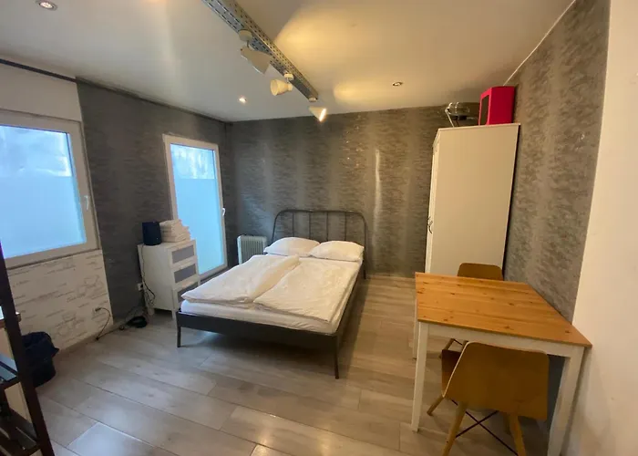 Apartment Altstadt 1 *