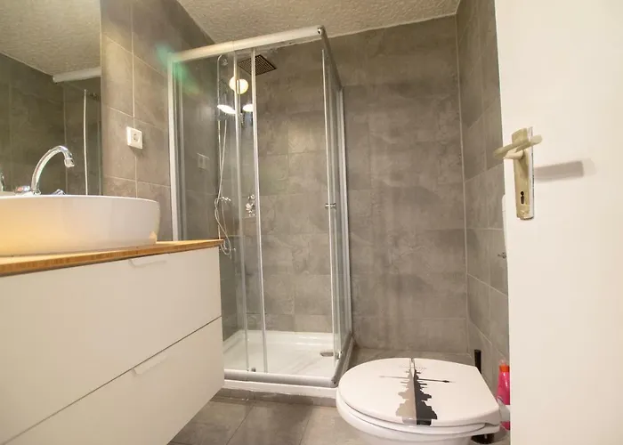 Apartment Altstadt 1 *