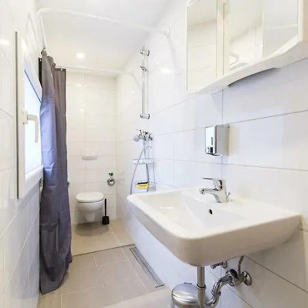 Apartment Altstadt 1 *