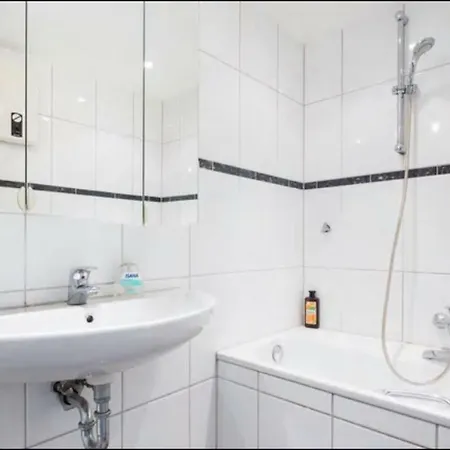 Apartment Altstadt 1 *