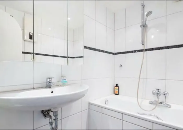Apartment Altstadt 1 *